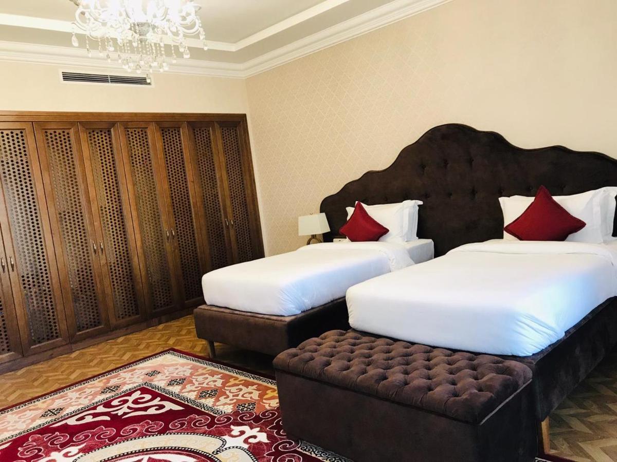 Boutique Hotel Silk Way Turkistan Esterno foto