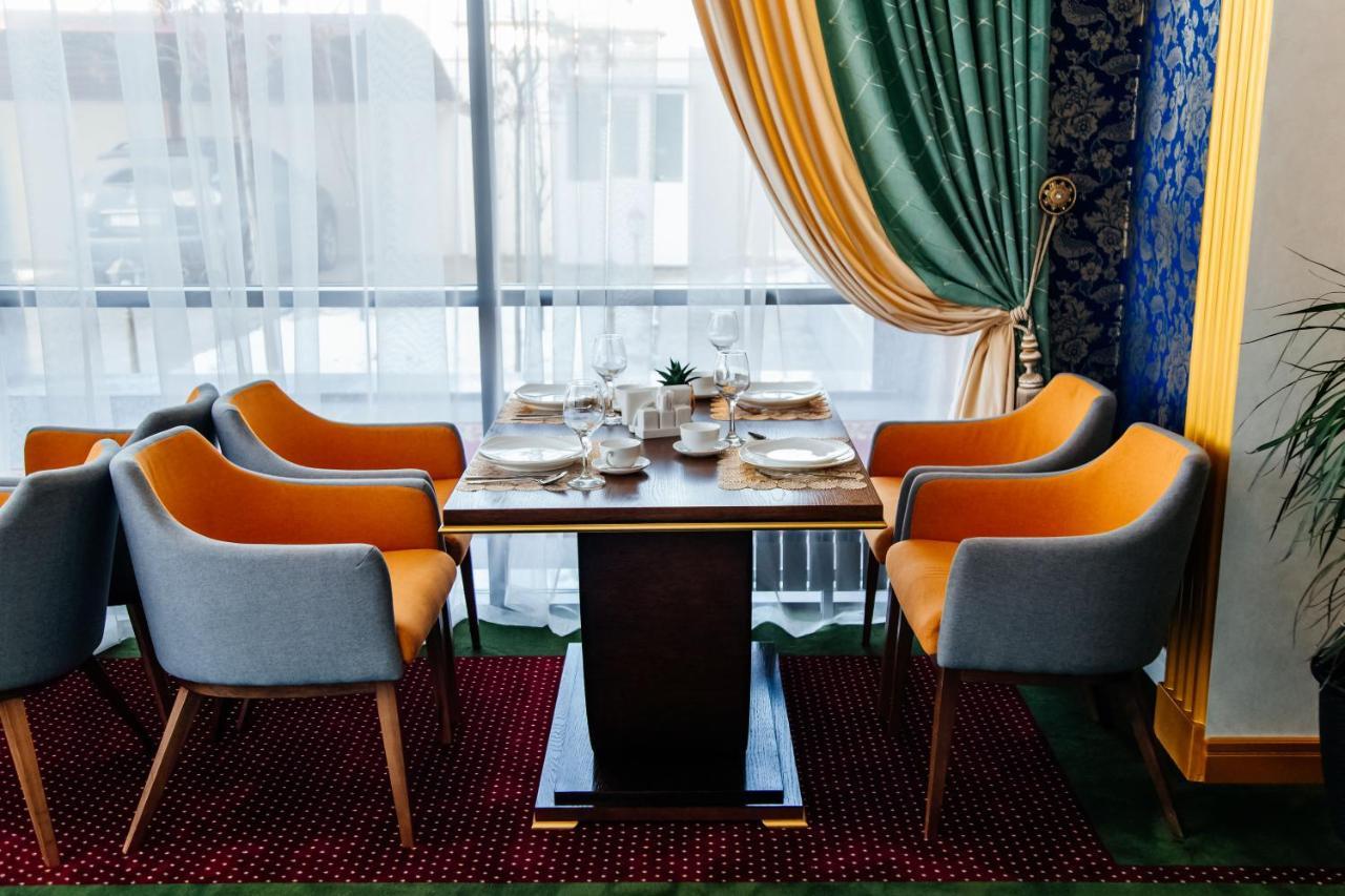 Boutique Hotel Silk Way Turkistan Esterno foto