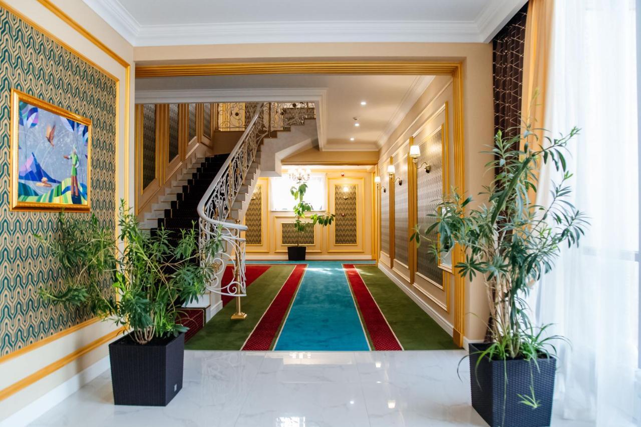 Boutique Hotel Silk Way Turkistan Esterno foto
