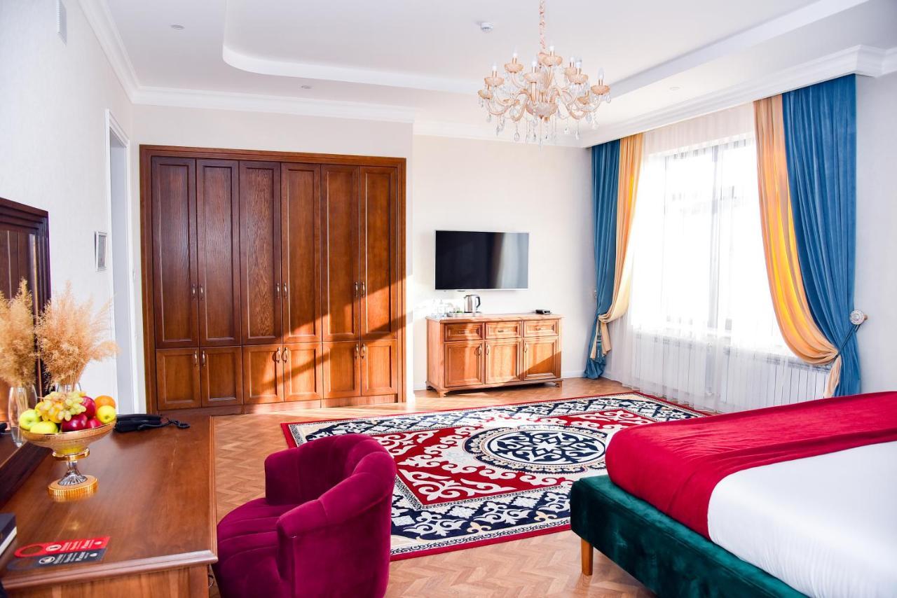 Boutique Hotel Silk Way Turkistan Esterno foto