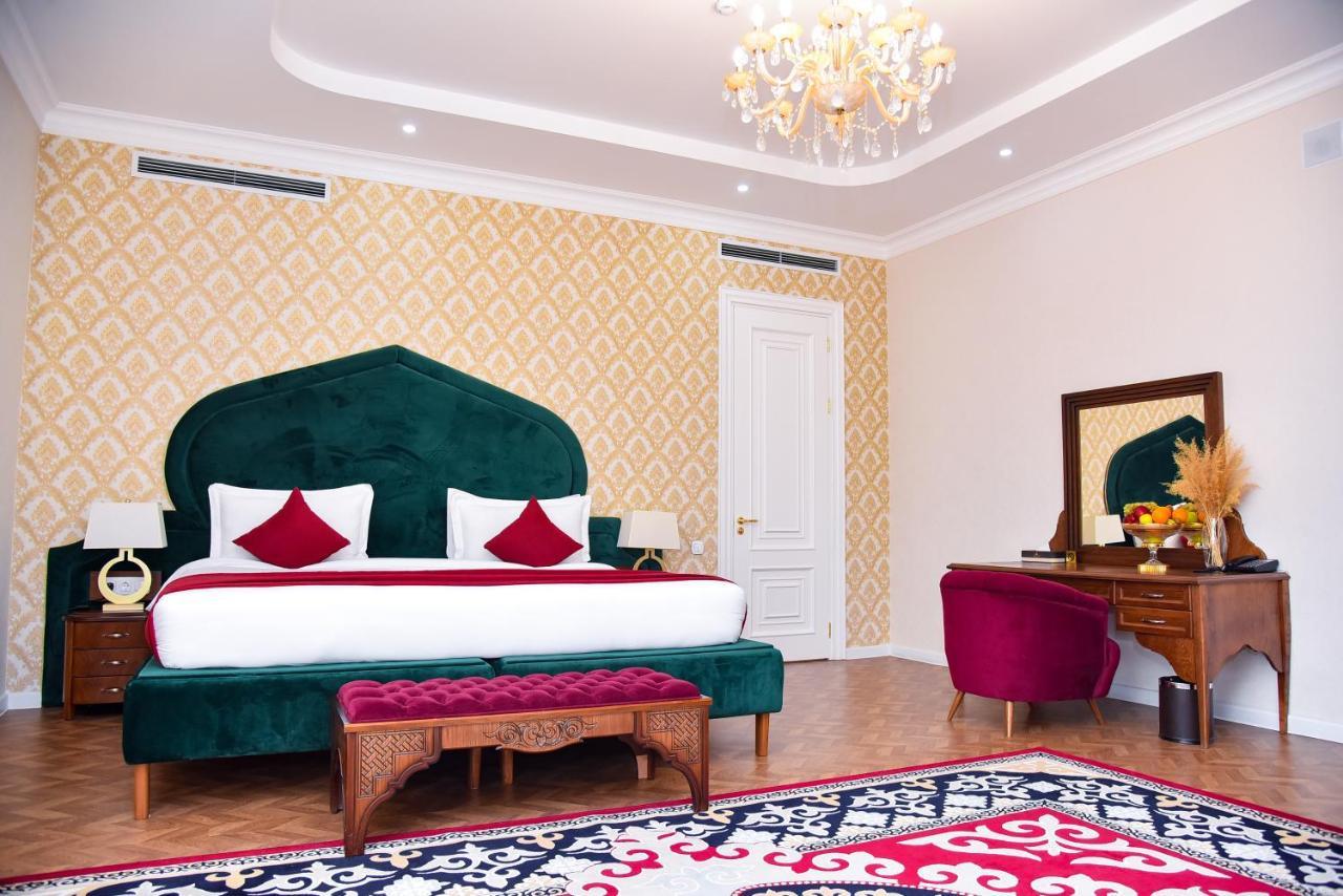 Boutique Hotel Silk Way Turkistan Esterno foto