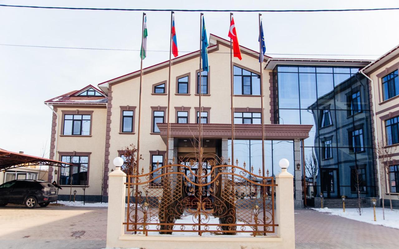 Boutique Hotel Silk Way Turkistan Esterno foto