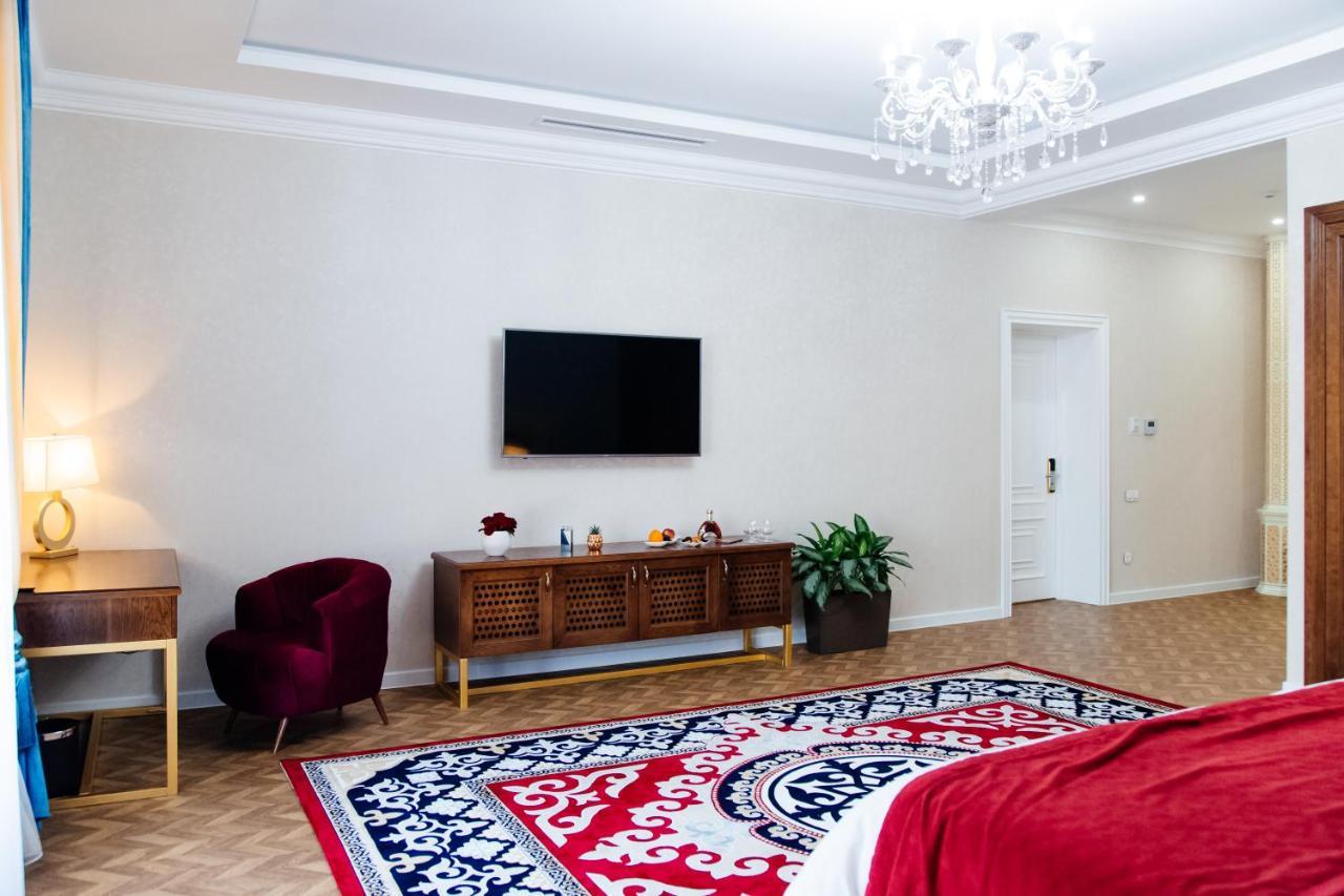 Boutique Hotel Silk Way Turkistan Esterno foto